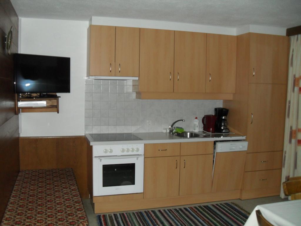 Ferienwohnung Haus Schellenschmied Pettneu am Arlberg Zimmer foto