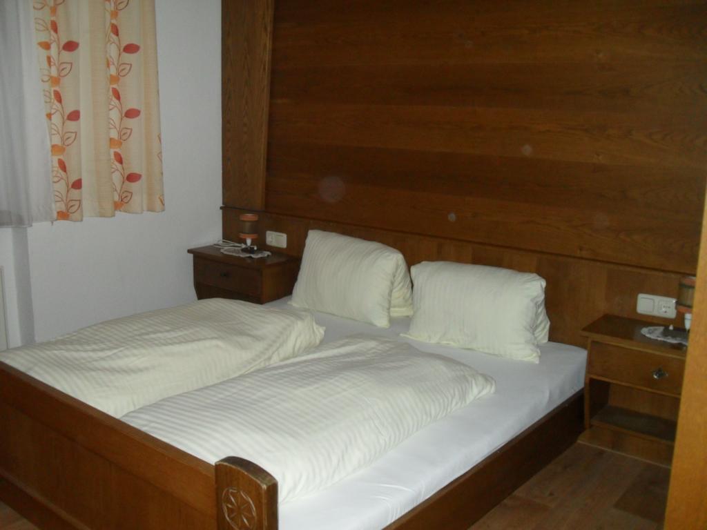 Ferienwohnung Haus Schellenschmied Pettneu am Arlberg Zimmer foto