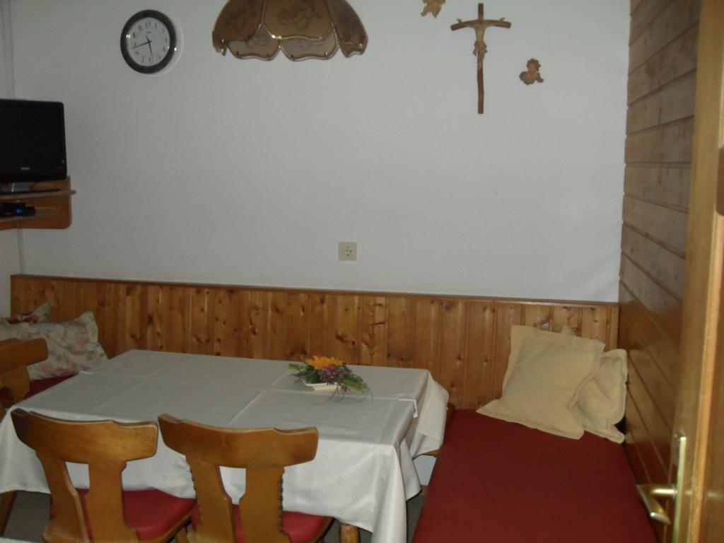 Ferienwohnung Haus Schellenschmied Pettneu am Arlberg Zimmer foto